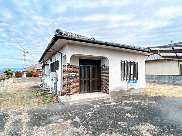【リフォーム中】外観です。外壁屋根は塗装します。