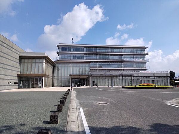 山鹿市役所まで約1.3ｋｍ（徒歩約17分）