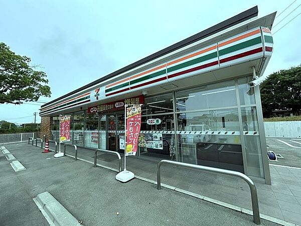 【周辺環境】セブンイレブン玉名岱明支所前まで2900ｍ（車で6分）