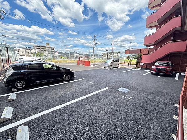 敷地内駐車場です！