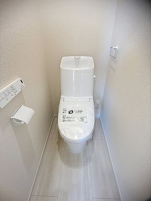 2F
