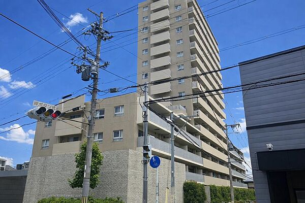 外観：327002921322