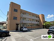 本郷駅より徒歩11分 3階 築42年の賃貸物件