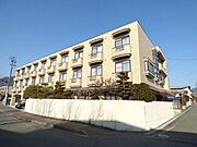 本郷駅より徒歩10分 3階 築37年8ヶ月の賃貸物件