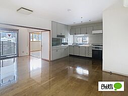 グランドハイツ表参道壱番館 8階3LDKのリビング/ダイニング