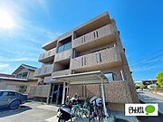本郷駅より徒歩7分 築21年1ヶ月 3階建の賃貸物件