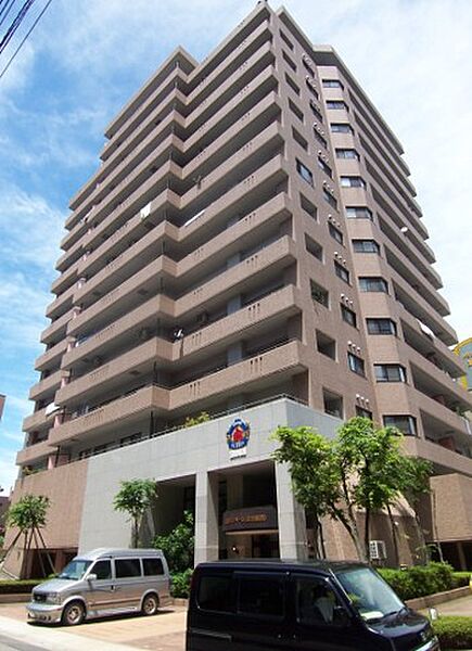apartment 石川県金沢市上堤町1-33　アパ金沢ビル8階