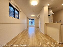 クロワッサン　デ　リュンヌ 1階1LDKのリビング/ダイニング