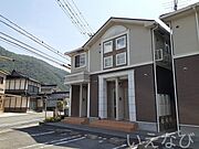 新見駅よりバス15分 徒歩3分 2階 築16年2ヶ月の賃貸物件