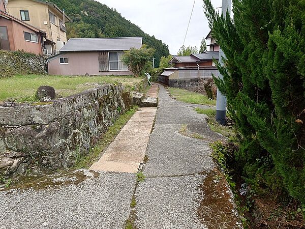 宅地と雑種地の接道