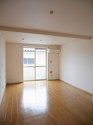 フローラ 1階2LDKのリビング/ダイニング