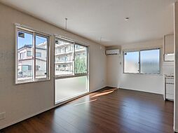 グランメゾン朝倉 1階ワンルームのリビング/ダイニング