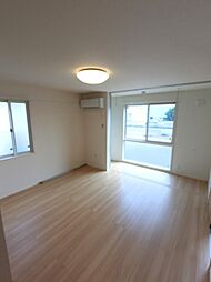 ルビー B 1階2LDKのリビング/ダイニング