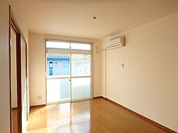 ファミールメゾンPIII 2階2DKのリビング/ダイニング