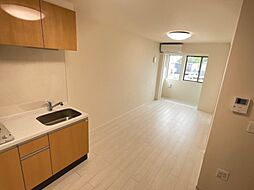 ヴィラ・ソレイユ B 2階1LDKのリビング/ダイニング