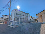 前橋駅より徒歩9分 築4年1ヶ月 3階建の賃貸物件