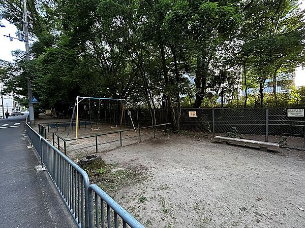 目の前公園