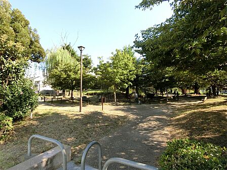 二条公園(京都府)(440m)