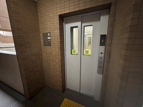 エレベーター