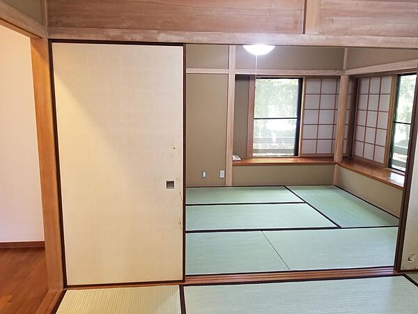 和室6畳×2部屋です。