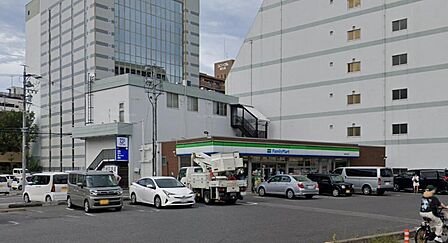 ファミリーマート岡崎康生通南店 490m 徒歩7分