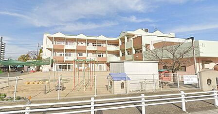 岡崎市城北保育園　380ｍ　徒歩5分