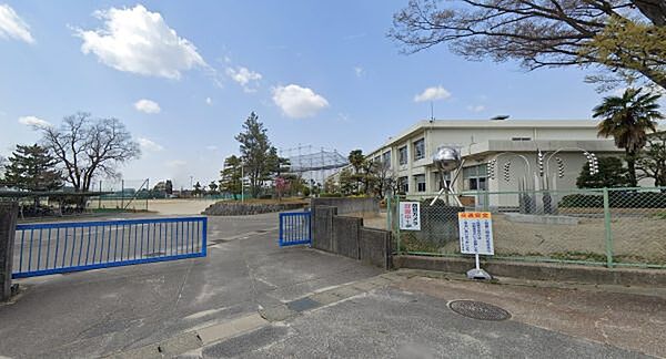 [中学校]　豊田市立高岡中学校まで1,564m