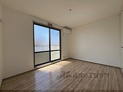 ロイヤルハイネス 201 2階1Kのリビング/ダイニング