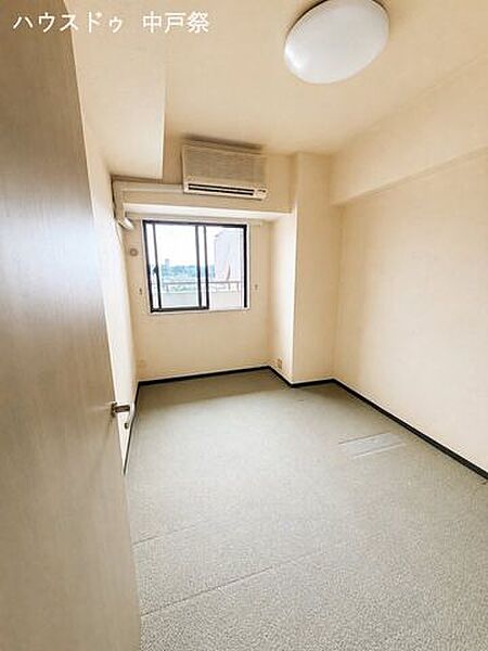 書斎にも在宅ワーク・趣味の部屋にもちょうど良いですね