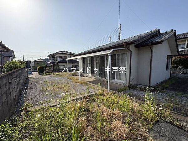 建築条件なしだから、「広い庭のある平屋」「趣味を楽しむガレージハウス」「家族が集まる二世帯住宅」どんな暮らしも自由に描けます！