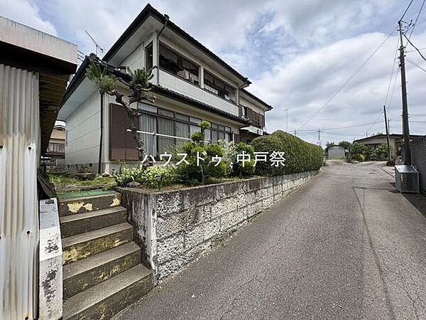 日当たり・眺望・通風がワンランク上前面道路より一段高くなることで、視線が合いにくい日当たりが入りやすい風が抜けやすい雨水が溜まりにくいという、暮らしの快適さが大きく向上します。