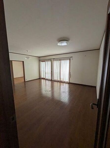 洋室を拡大表示