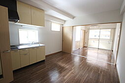 メゾン・ド・ピュア 5階1LDKのリビング/ダイニング