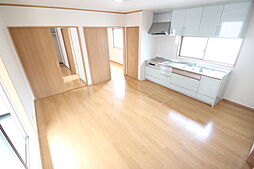 鶴江ハイツ吉本 2階3LDKのリビング/ダイニング