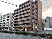 県病院前駅より徒歩9分 6階 築19年7ヶ月の賃貸物件