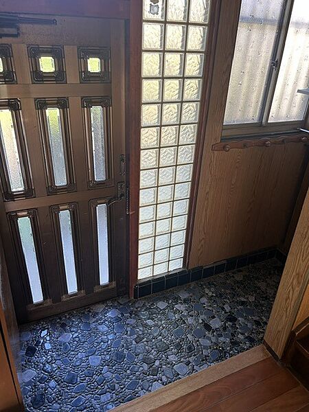 広々とした玄関