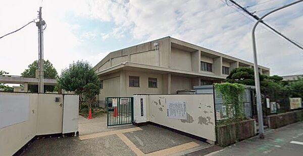豊中市立原田小学校まで徒歩約６分