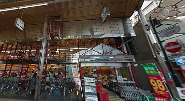 スーパーライフ岡町店まで徒歩約１３分