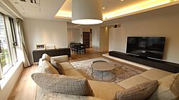 ブリスベージュ神宮前 2LDKのリビング/ダイニング