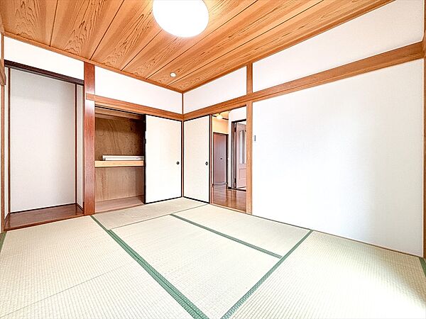 【1F和室】来客用のお布団や座布団などをすっきり収納できます（2026年3月撮影）※リフォーム後写真