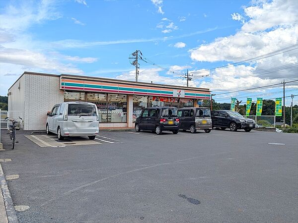 コンビニ 550m セブンイレブン宇都宮上欠町店