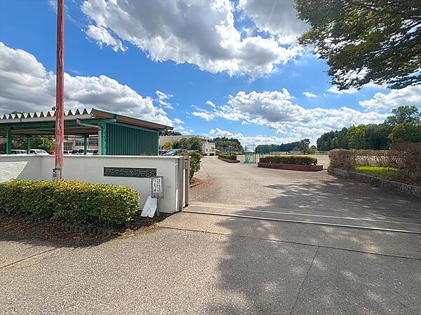 中学校 3700m 北犬飼中学校