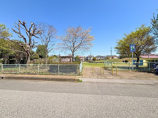 公園 260m みずき公園