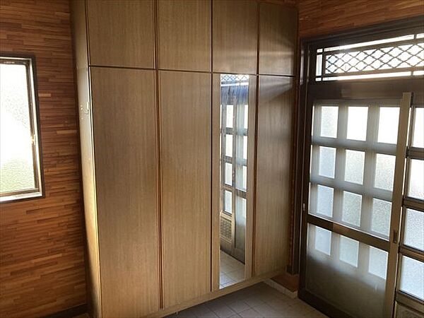 【玄関】シューズボックスが付いているので、片付いた玄関がキープできます！
