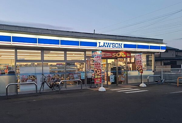 コンビニ 650m ローソン　角田中央店()