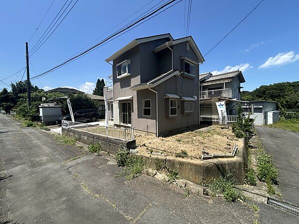 【外観】日当たりのよい角地です♪