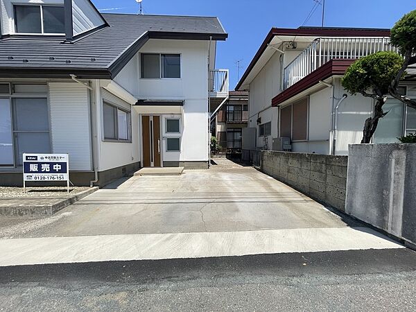 【リフォーム後：外観】並列2台駐車可能です！