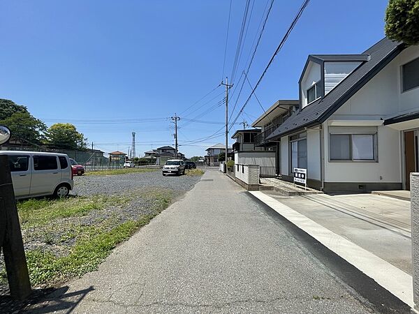 車通りが少ない閑静な住宅街です♪