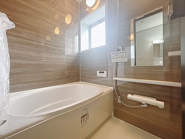 【リフォーム後：内観】浴室も新しい設備に交換しました♪