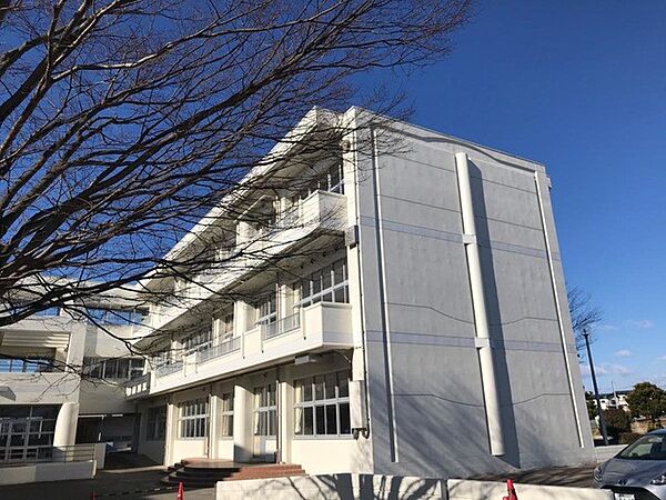 小学校 1100m 邑楽町中野東小学校